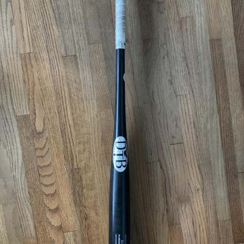New DT Bat