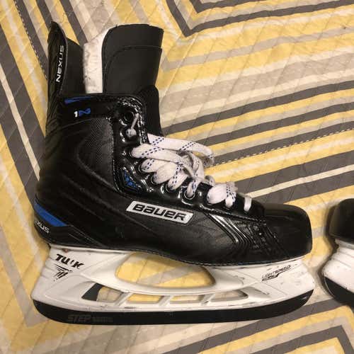 Nexus 1N Hockey Skates Senior Pro Stock Size 10DA Dale Weise