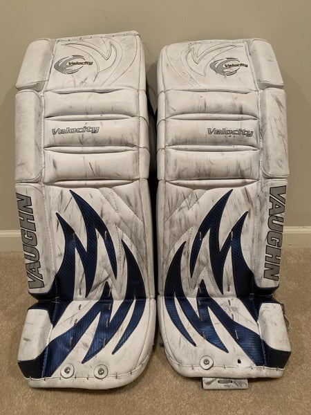 Vaughn Velocity 7207 Goalie Leg Pads 30+1 Junior OBO