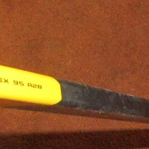 New Fischer CT800 Senior right handed composite hockey sticks 62", 95 flex