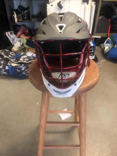 matte gray team mn cascade R Helmet