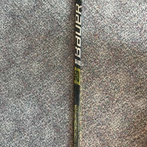Supreme 2S Pro Hockey Stick Righty Mid Senior Pro Stock