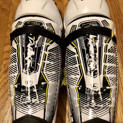 Tacks Classic Pro Shin Pads Junior