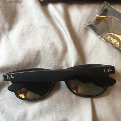 Ray Ban Wayfarer Sunglasses