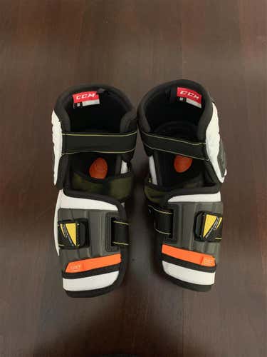 New Tacks Pro (extended length) Elbow Pads Senior Pro Stock