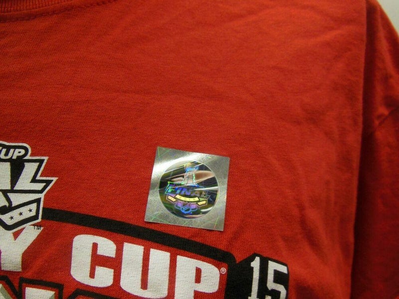 NWS Chicago Blackhawks 2015 Stanley Cup Champions Shirt Red L
