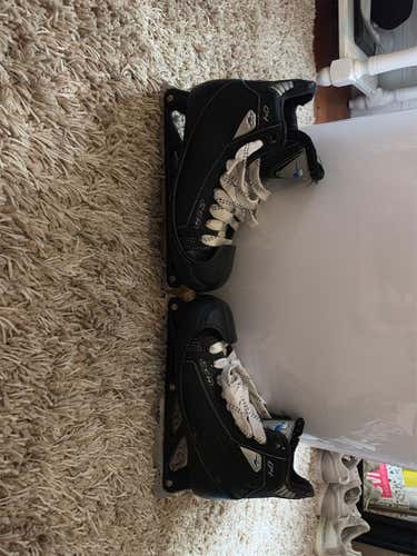 Vector 04 Hockey Goalie Skates Junior Size 4.5