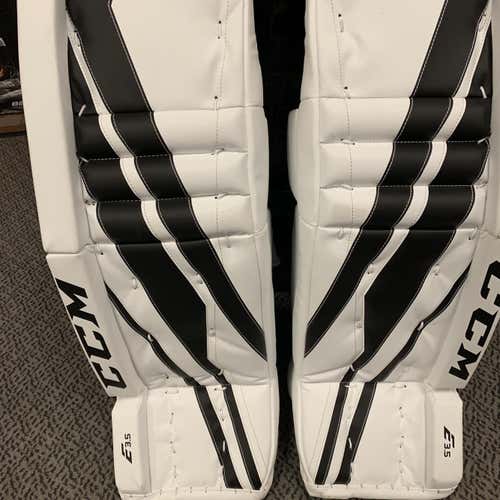 New Extreme Flex E3.5 Goalie Leg Pads Junior