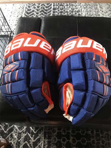 New Nexus Gloves Senior Pro Stock