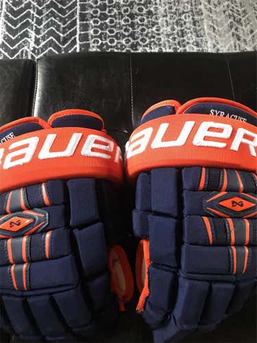 Nexus 1000 Gloves Senior Pro Stock