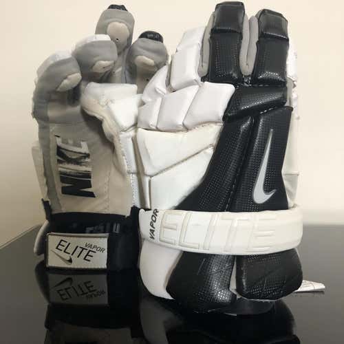 Vapor Elite Lacrosse Gloves With Comfortable Padding And Good Grip
