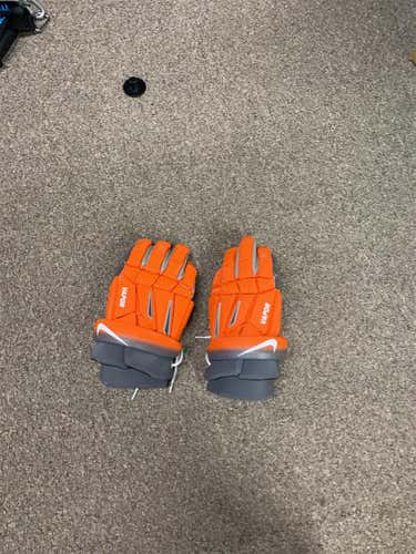 New Vapor Lacrosse Gloves