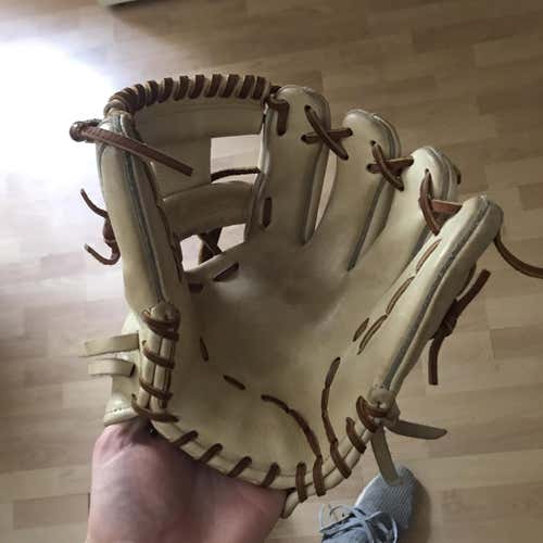 New Htg Baseball Glove