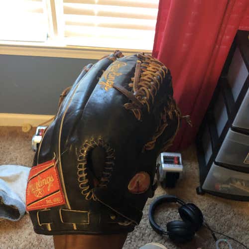 Heart of the Hide Baseball Outfield Glove Adult