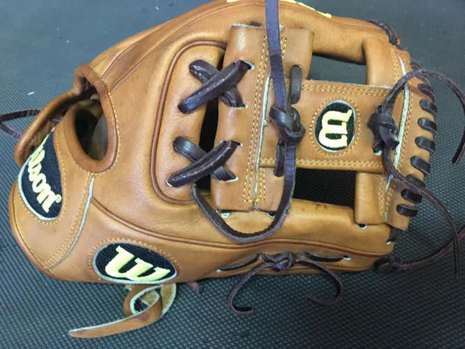 Wilson A2000 Baseball Glove