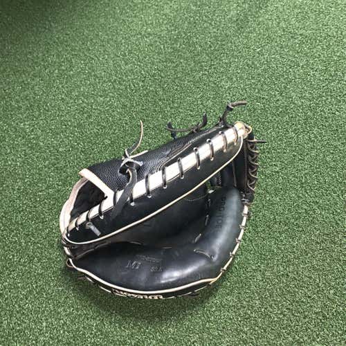 A2000 Catcher's Glove
