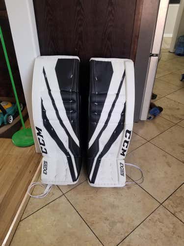 CCM Extreme Flex lll Goalie Leg Pads Senior Pro Stock