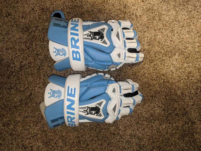 Brine King IV Lacrosse Gloves