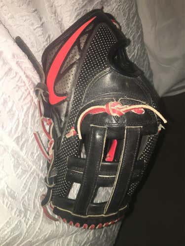 FSOT Nike MVP Select 12.75 in Baseball Glove