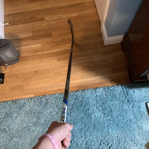Righty Nexus 1N Hockey Stick