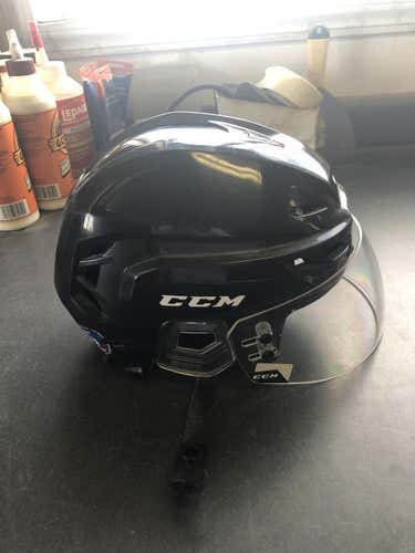 CCM Resistance 100 Helmet