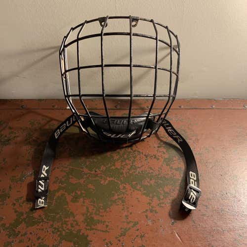 [PRO STOCK] Boston College Eagles Bauer RBE VIII Oreo Cage