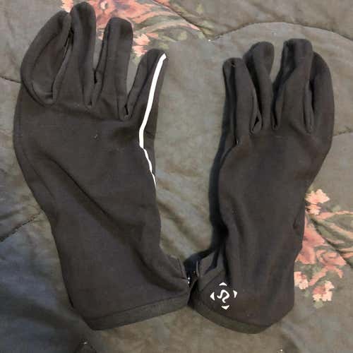Lululemon Shirts & Gloves