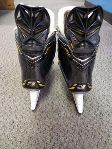 Bauer Hockey Skates Senior Pro Stock Size 9