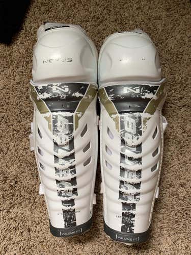 Nexus 1000 Shin Pads Senior