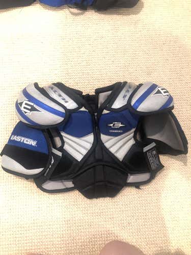 Easton Shoulder Pads S17 Youth