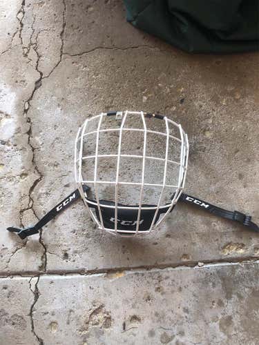 CCM White Cage Large
