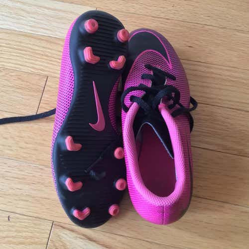 Nike Youth Soccer Cleats