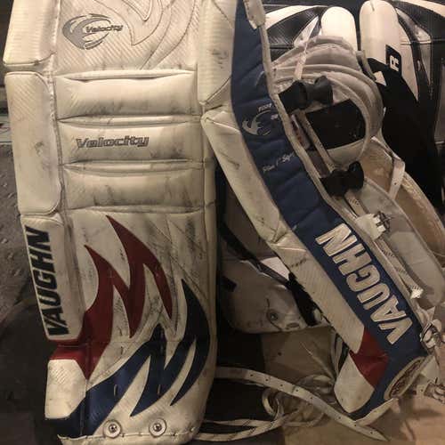 Velocity V4 Goalie Leg Pads Junior