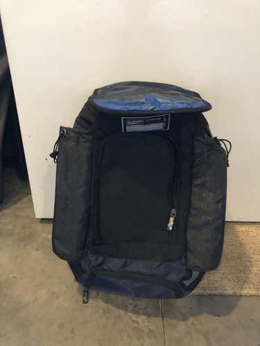 Basically new no errors batpack. GREAT BAG!