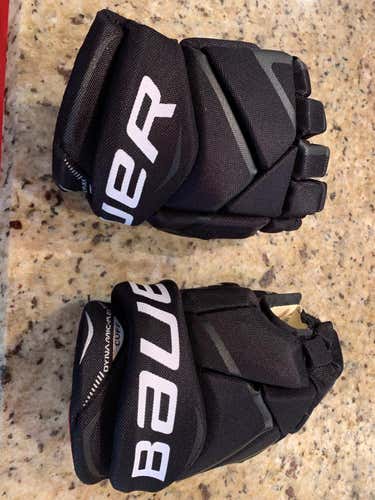 New Bauer Vapor X700 Gloves Youth