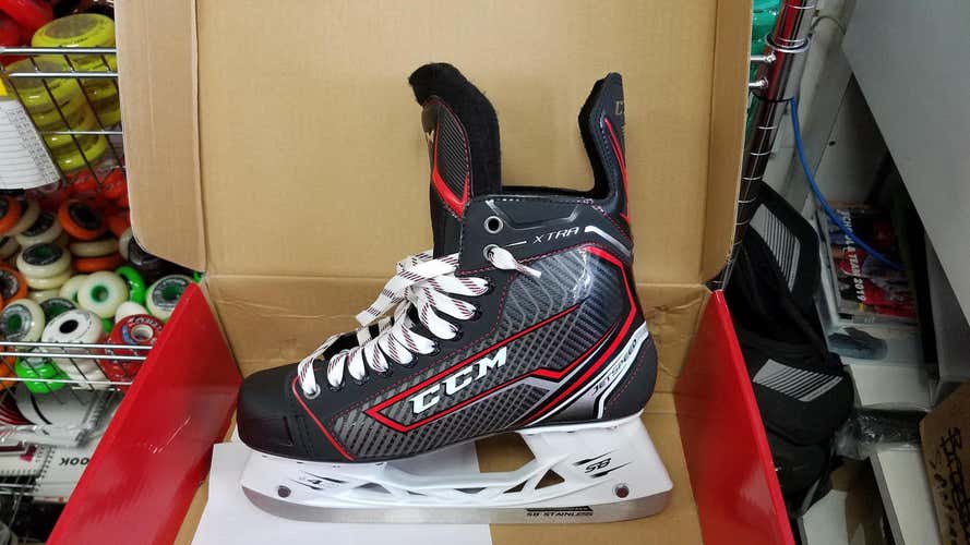 New CCM Jetspeed Xtra Hockey Skates Junior Size
