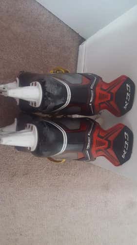 CCM JetSpeed FT1 Hockey Skates Senior Size 8