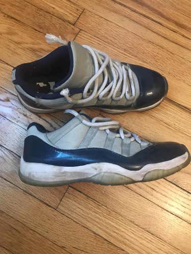 Jordan 11 Lows Size 9 Used Navy Blue