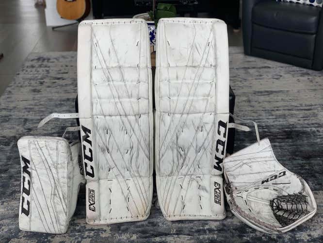 CCM Extreme Flex III Goalie Full Set Regular Senior Pro Stock