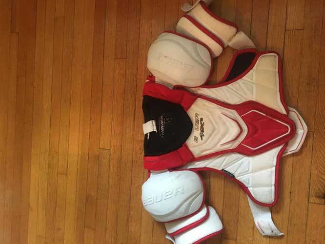 Bauer Vapor APX2 Shoulder Pads Senior