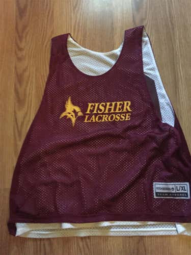 St. John. Fisher Reversible Pinnie