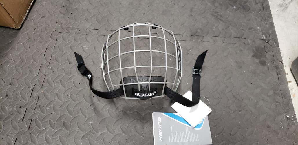 New Bauer FM2100 Cages, Visors & Shields