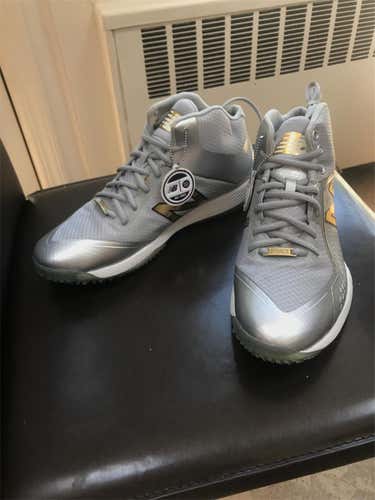 New New Balance Freeze Turfs
