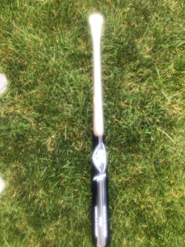 New Louisville Slugger Prime MLB Prime CG3-M110 Bat