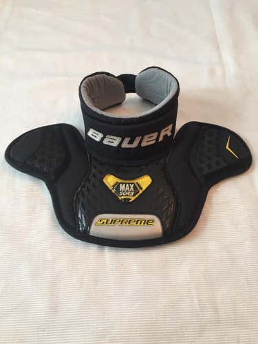 Bauer Supreme Goalie Neck Protector