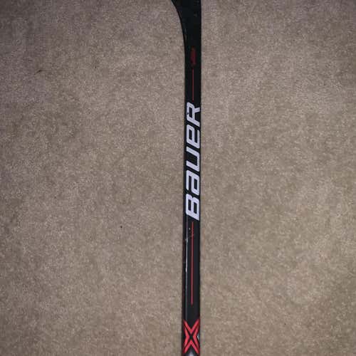 1x LE Hockey Stick Righty Mid Intermediate