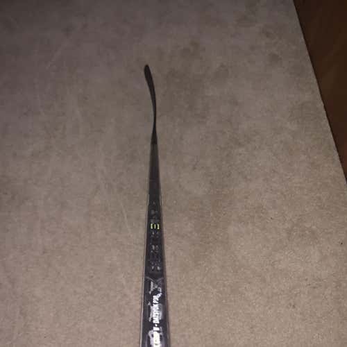 RibCor 40K Hockey Stick Righty Mid Intermediate