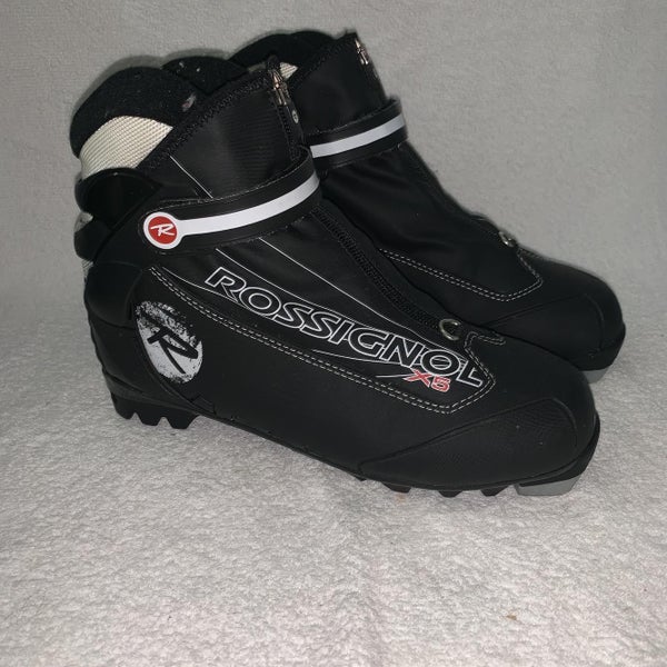 X5 Cross Country Ski Boots Size 8.5