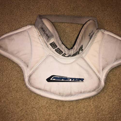 Bauer SR Goalie Neck Guard