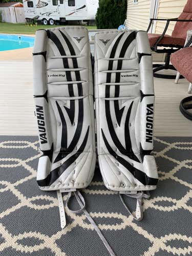 Velocity V5 Goalie Leg Pads Intermediate